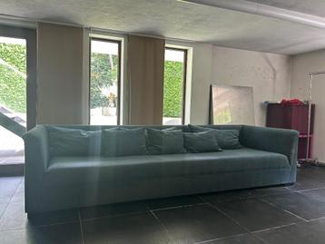 Grote zetel / zitbank in groen-blauw beschikbaar voor biedingen