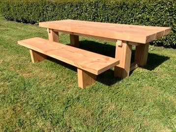 Kinder tafel met bank. Laatste van €295 voor €250 beschikbaar voor biedingen