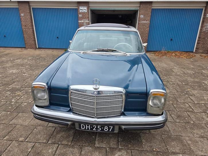Mercedes-Benz 200-Serie 2.7 280 C 1972 Blauw, Auto's, Oldtimers, Particulier, Open dak, Radio, Trekhaak, LPG, Hatchback, Automaat