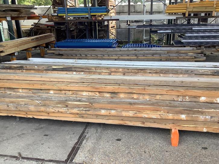Partij mooie gebruikte houten balken., Tuin en Terras, Palen, Balken en Planken, Zo goed als nieuw, Balken, 250 cm of meer, Ophalen