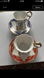 2 mooie porceleinen handbeschilderde espresso kopjes gaaf, Ophalen of Verzenden