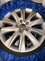VW Winterbanden met Velg - 17 inch, Auto-onderdelen, Banden en Velgen, Ophalen, Gebruikt, Banden en Velgen, 17 inch