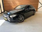 Mercedes-Benz A-klasse Business Solution AMG | Trekhaak | NL, Auto's, Mercedes-Benz, 65 €/maand, 4 cilinders, Zwart, Origineel Nederlands