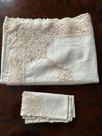 Vintage Tafelkleed met Kant, Ophalen