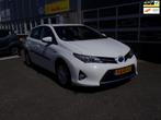 Toyota Auris 1.8 Hybrid Aspiration, Gebruikt, Zwart, 4 cilinders, Wit