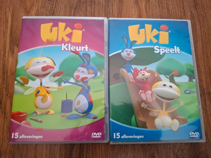 2 dvd's van Uki kleurt en Uki speelt., Cd's en Dvd's, VHS | Kinderen en Jeugd, Zo goed als nieuw, Alle leeftijden, Ophalen of Verzenden