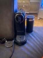 Nespresso koffiezetapparaat, Koffiepads en cups, Koffiemachine, Ophalen of Verzenden, Zo goed als nieuw