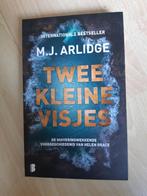 M.J.Arlidge Twee kleine visjes, Boeken, Thrillers, Ophalen of Verzenden