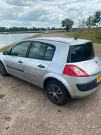 Renault Mégane 1.6 16V 2005 Grijs, Voorwielaandrijving, 625 kg, Zwart, 4 cilinders