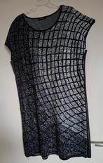 Yest Jurk/Tuniek Grijs/Zwart, Maat 42/44 (L), Ophalen of Verzenden, Knielengte, Grijs