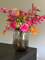 Vaas met zijde bloemen, Ophalen of Verzenden, Zo goed als nieuw