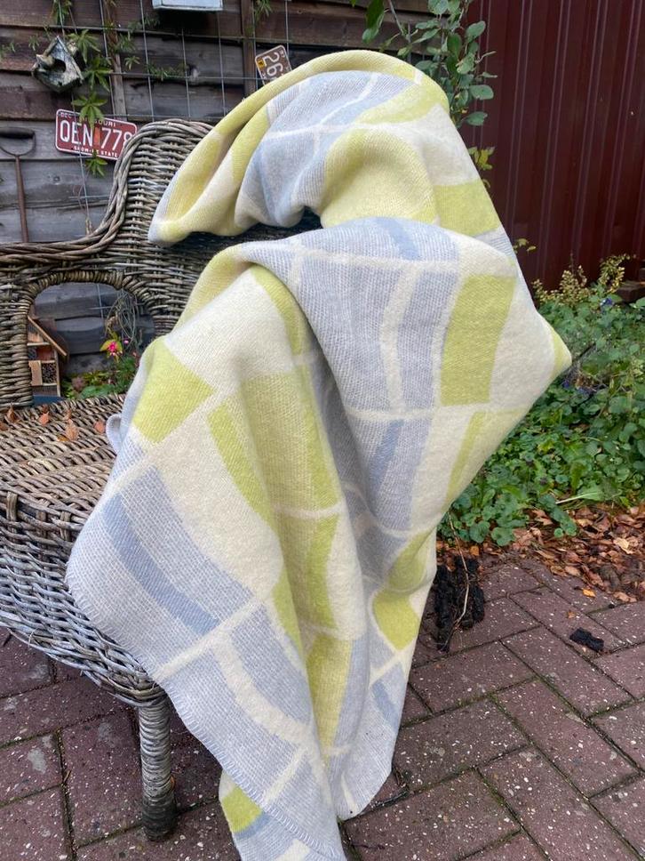 Prachtige groen/ grijze vintage wollen deken, Huis en Inrichting, Woonaccessoires | Plaids en Woondekens, Zo goed als nieuw, Ophalen of Verzenden