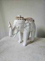 Houten olifant wit 1 uit Bali, Antiek en Kunst, Ophalen of Verzenden