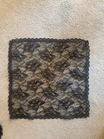 Spaans pochet en mantilla kant shawl, Kleding | Dames, Mutsen, Sjaals en Handschoenen, Ophalen of Verzenden, Zo goed als nieuw