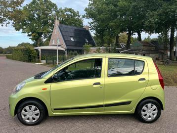 Daihatsu Cuore 1.0 5D apk10/10/2026 trekhaak zeer mooi beschikbaar voor biedingen
