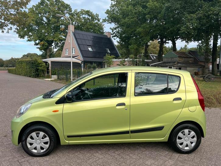 Daihatsu Cuore 1.0 5D apk10/10/2026 trekhaak zeer mooi, Auto's, Daihatsu, Bedrijf, Te koop, Cuore, ABS, Airbags, Boordcomputer