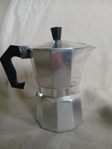 Metalen espressomaker, percolator espressopotje beschikbaar voor biedingen