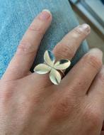 Sterling zilveren handmade ring grote bloem - Julia Otilia, Ophalen of Verzenden, Dame, Zilver, Zilver