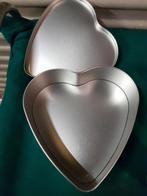 blik rvs kleur in vorm van hart, Verzamelen, Blikken, Ophalen of Verzenden