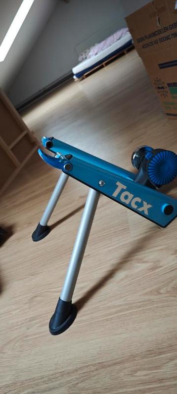 Tacx Fietstrainer beschikbaar voor biedingen