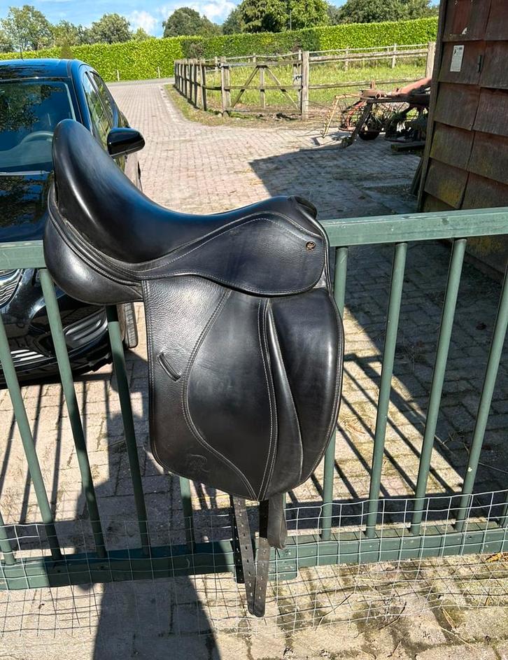 Mac Rider Olympic dressuurzadel, Dieren en Toebehoren, Paarden en Pony's | Zadels, Zo goed als nieuw, Dressuur, Ophalen