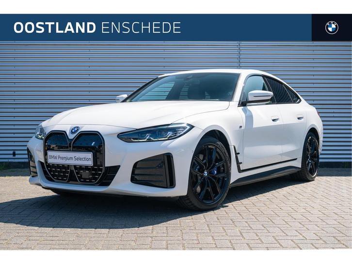 BMW i4 eDrive35 M Sport / Parking Assistant / Widescreen Dis, Auto's, BMW, Bedrijf, Te koop, i4, Achteruitrijcamera, Airbags, Airconditioning