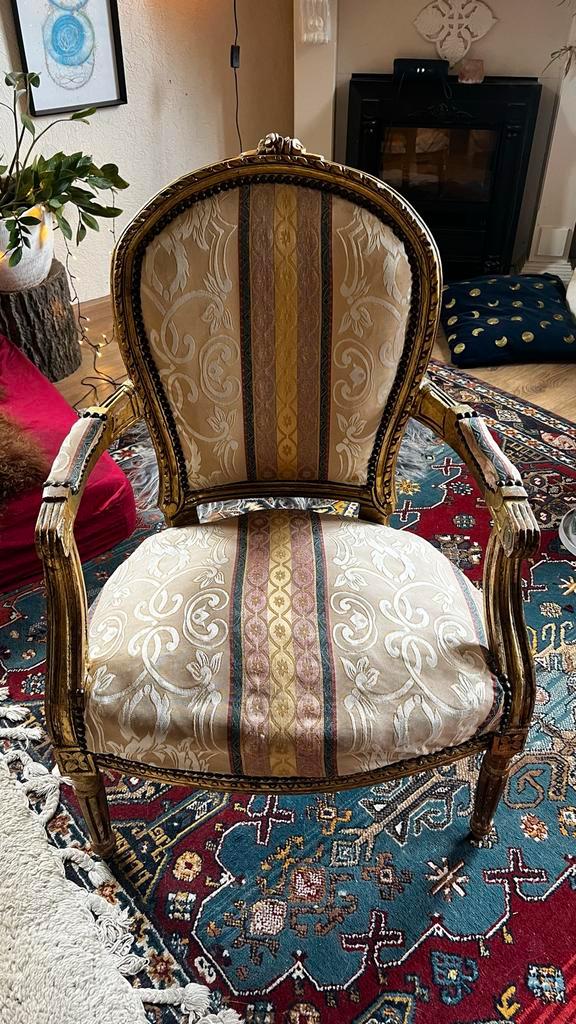 Bohemian Zitstoel met Gouden Accenten, Antiek en Kunst, Antiek | Meubels | Stoelen en Banken, Ophalen