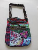 Desigual damestas bols pretty nieuw Afmeting 27 x 1,5 x 30, Sieraden, Tassen en Uiterlijk, Tassen | Damestassen, Ophalen of Verzenden