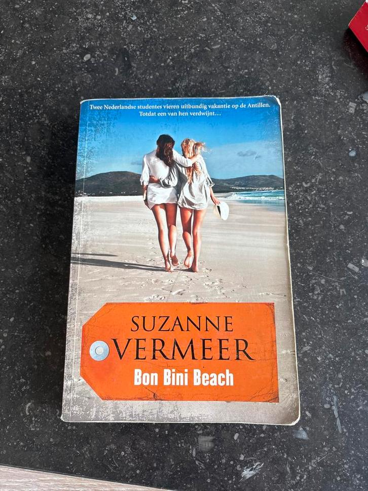 Bon Bini Beach - Suzanne Vermeer, Boeken, Romans, Gelezen, Nederland, Ophalen of Verzenden