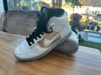 Nike Dunk Sneakers maat 37.   ZGAN., Verzenden, Zo goed als nieuw, Schoenen