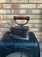 oud gietijzeren strijkijzer, Antiek en Kunst, Ophalen of Verzenden