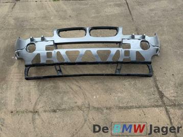 Voorbumper Silbergrau BMW X3 E83 51113400896 beschikbaar voor biedingen