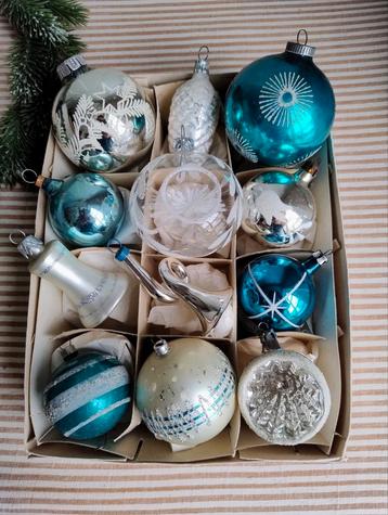 Antiek! Set 12x kerstbal ornament glas turkoois creme beschikbaar voor biedingen