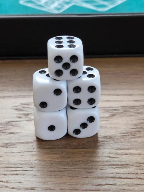 Dobbelstenen, Hobby en Vrije tijd, Gezelschapsspellen | Bordspellen, Nieuw, Ophalen of Verzenden