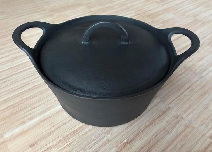 Hackman Finland gietijzeren braadpan 25 cm zwart, Huis en Inrichting, Keuken | Potten en Pannen, Zo goed als nieuw, Koekenpan of Braadpan