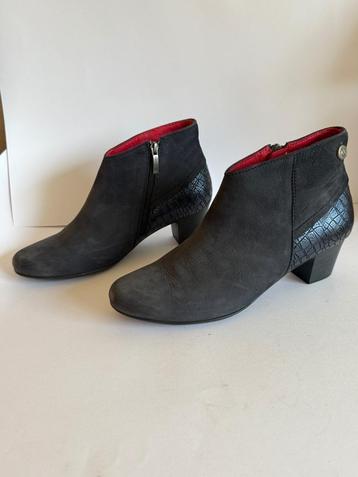 Footnotes Softflex laarzen zwart maat 42 G – bewerkt leer beschikbaar voor biedingen