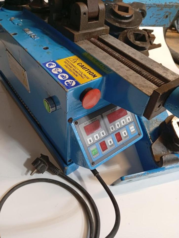 Buigmachine Digitaal UNI42A, Doe-het-zelf en Verbouw, Gereedschap | Machine-onderdelen en Toebehoren, Gebruikt, Ophalen of Verzenden