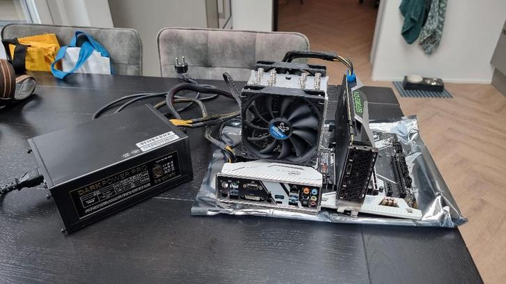 Upgrade set voor desktop Pc, Computers en Software, Desktop Pc's, Gebruikt, 3 tot 4 Ghz, SSD, 64 GB of meer, Met videokaart, Gaming