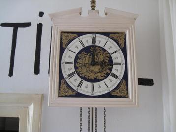 Junghans wandklok / loopt perfect / beschikbaar voor biedingen