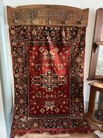 Kapstok met wandkleed, Antiek en Kunst, Antiek | Kleden en Textiel, Ophalen