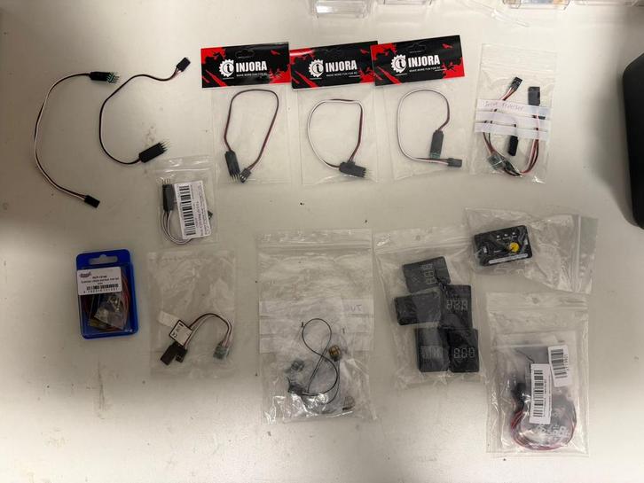 Diverse modelbouw accessoires (tamiya, traxxas, axial, etc), Hobby en Vrije tijd, Modelbouw | Radiografisch | Overige, Nieuw, Ophalen of Verzenden