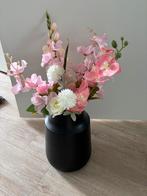 Prachtig roze of wit boeket nieuw met vaas, zwart of goud, Huis en Inrichting, Woonaccessoires | Kunstplanten en Kunstbloemen