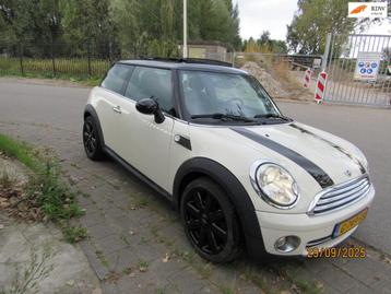 Mini Mini 1.6 Cooper,schuifdak,leer,airco,xenon beschikbaar voor biedingen
