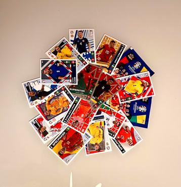 Verschillende Voetbal Spelerskaarten beschikbaar voor biedingen