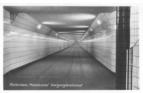Rotterdam Maastunnel Voetgangerstunnel   (a1408), Verzamelen, Ansichtkaarten | Nederland, Ongelopen, Zuid-Holland, Verzenden