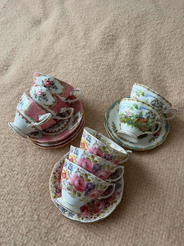Royal Albert kop en schotels, Antiek en Kunst, Antiek | Porselein, Ophalen of Verzenden