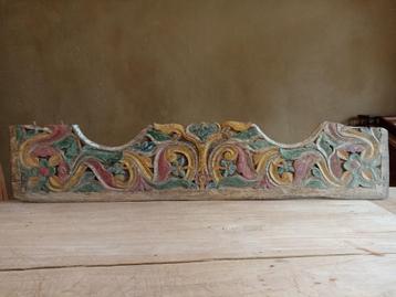 Indonesisch polychroom sierpaneel beschikbaar voor biedingen