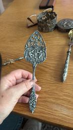 Zilveren taartschep gemerkt,zilveren leeuw,minerva en M, Antiek en Kunst, Ophalen of Verzenden