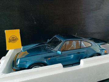 1:12 Porsche 911 Turbo van Minichamps  beschikbaar voor biedingen