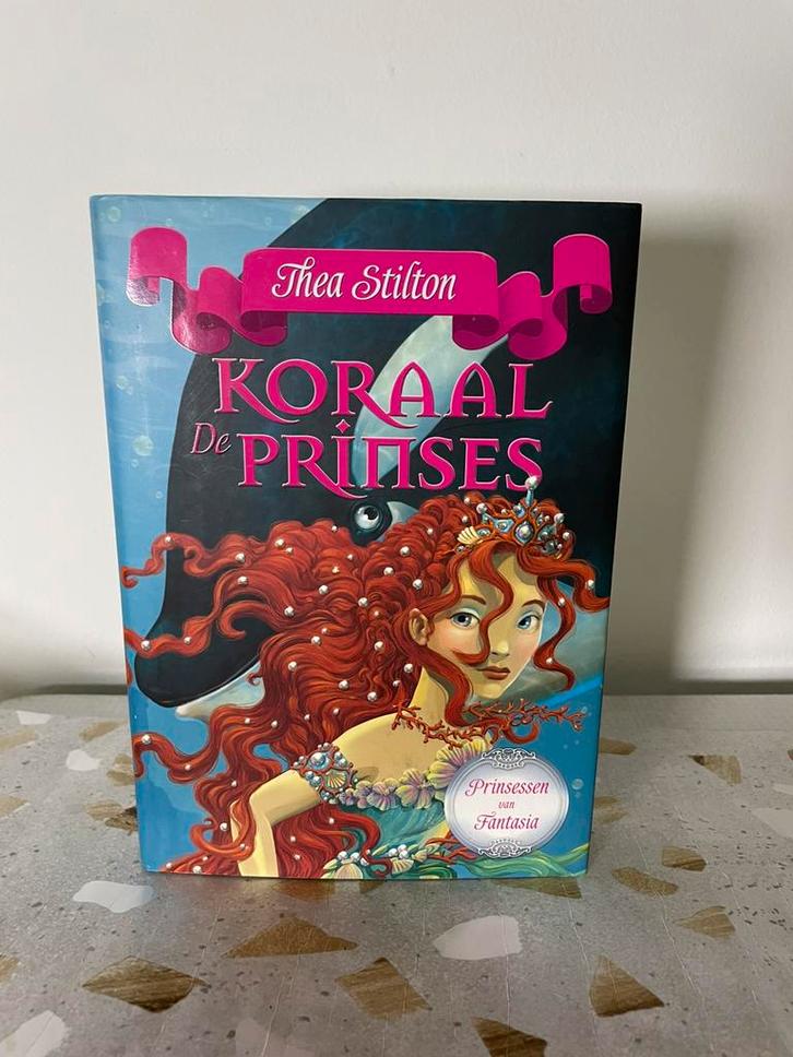 Thea Stilton - De Koraalprinses, Boeken, Kinderboeken | Jeugd | 10 tot 12 jaar, Zo goed als nieuw, Ophalen of Verzenden